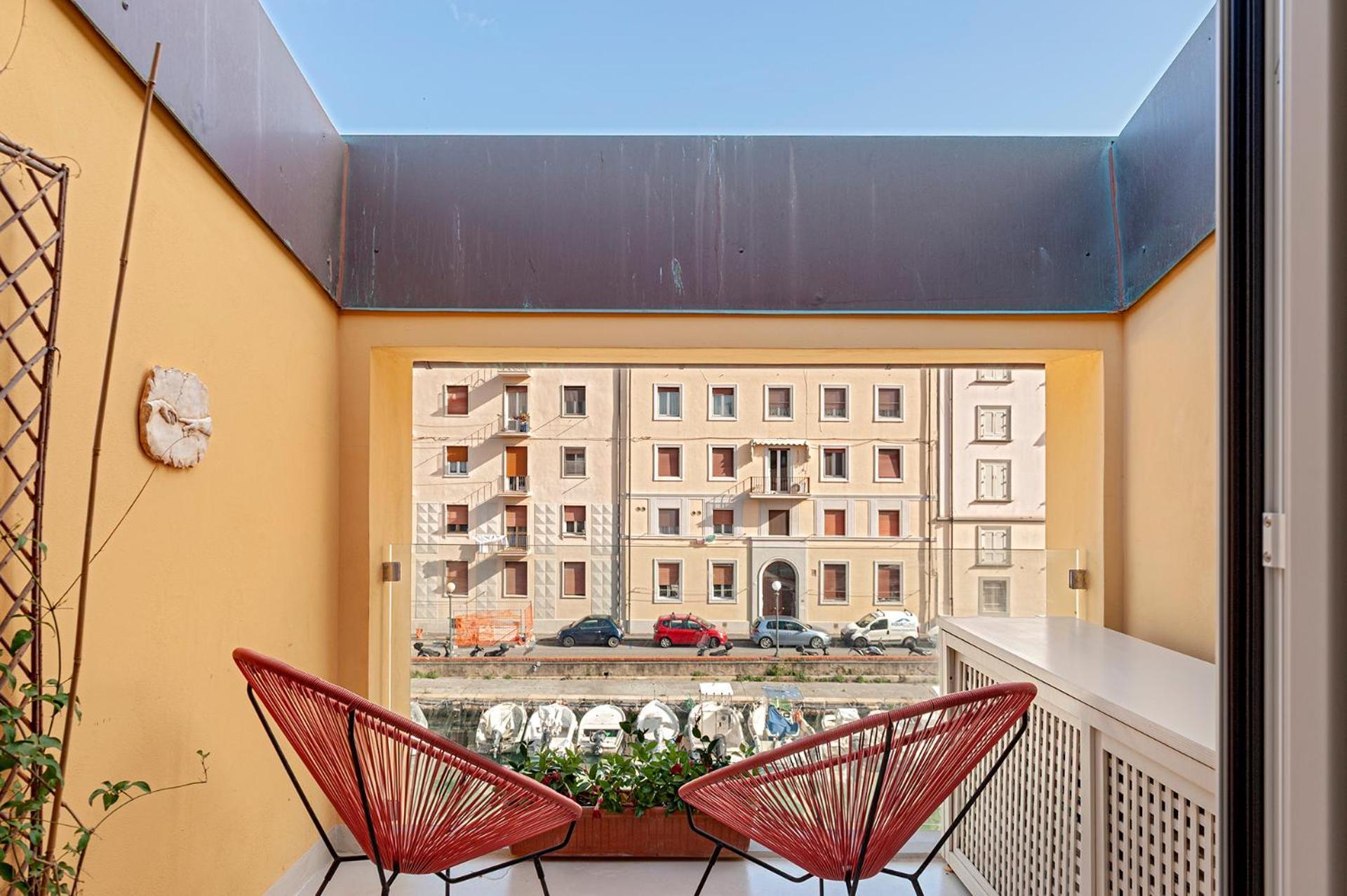 Waterfront Balcony I Grani 5 Resort Grand Suite Livorno Kültér fotó