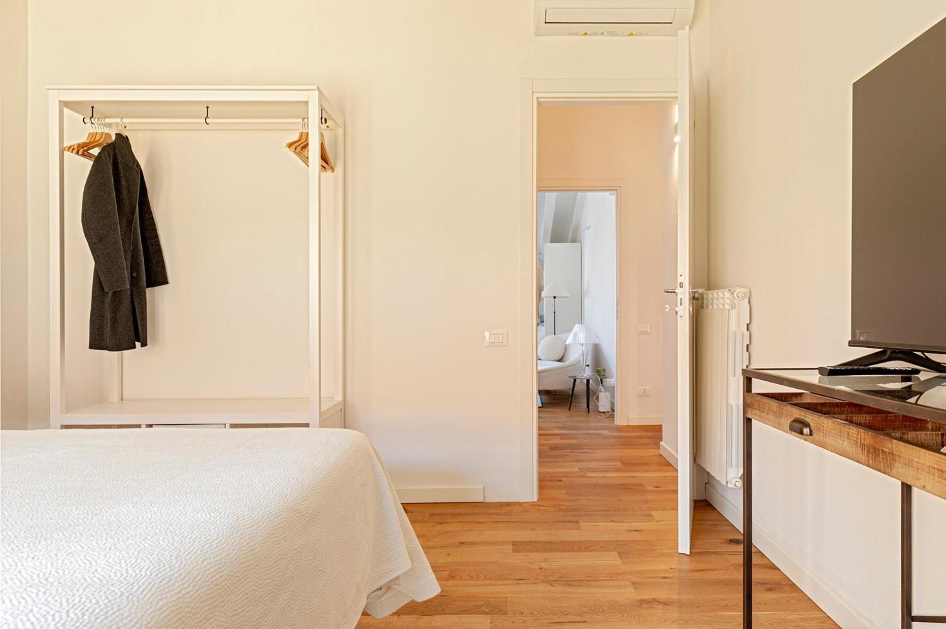 Waterfront Balcony I Grani 5 Resort Grand Suite Livorno Kültér fotó